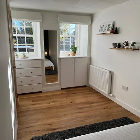 Tiny House In Cosy Village Milnathort Extérieur photo