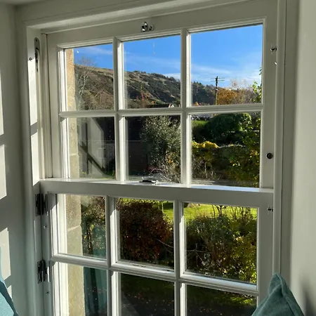 Tiny House In Cosy Village Milnathort Extérieur photo