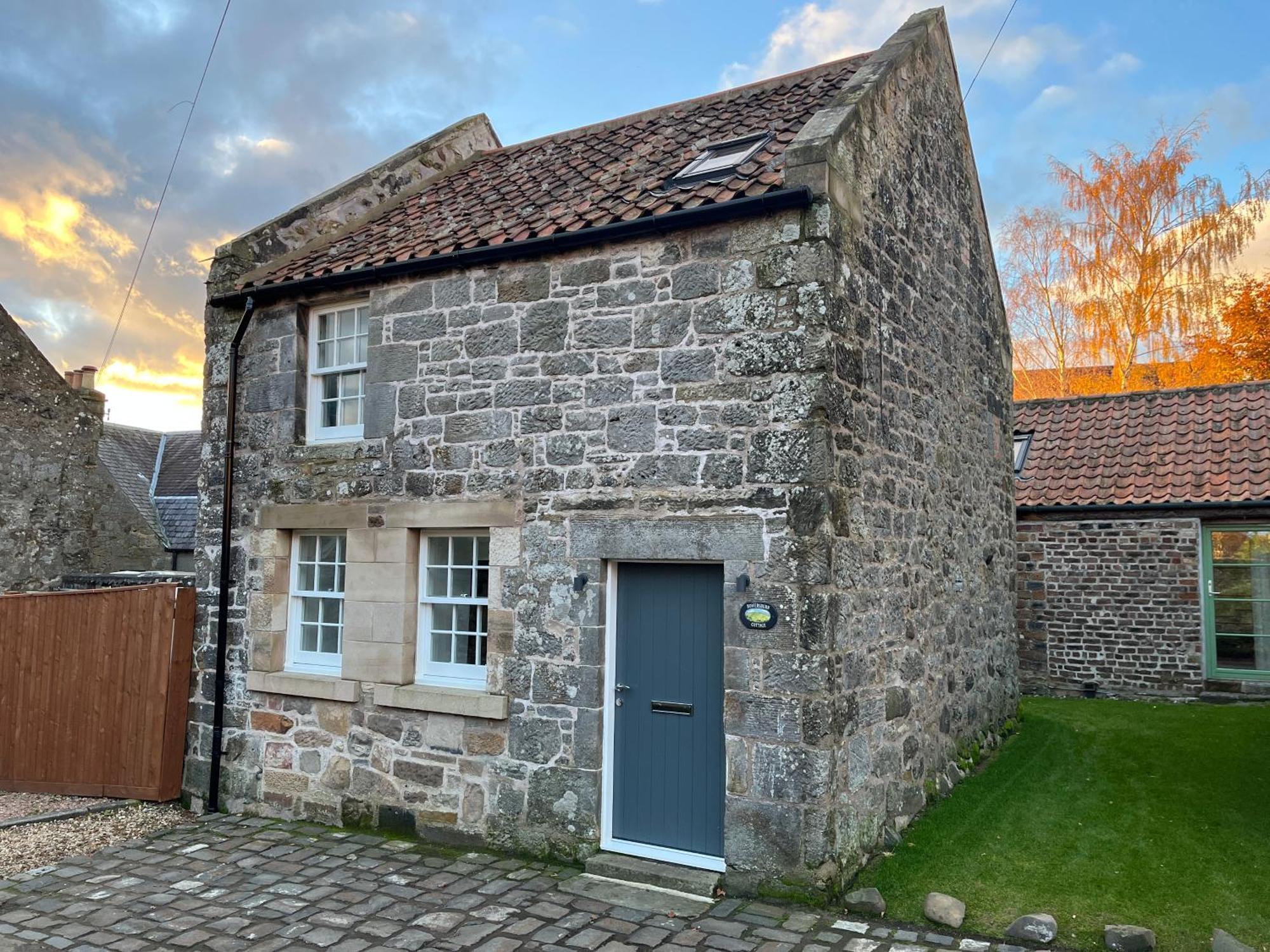 Holiday home Tiny House In Cosy Village Milnathort